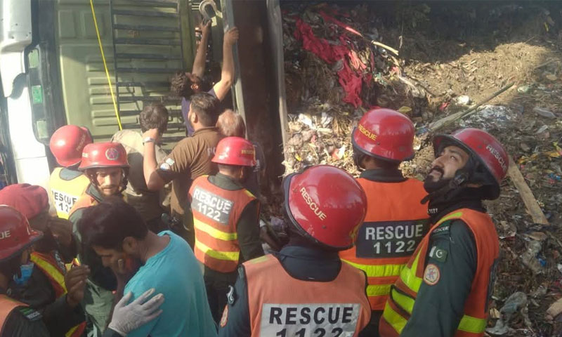 Dumpar accident.