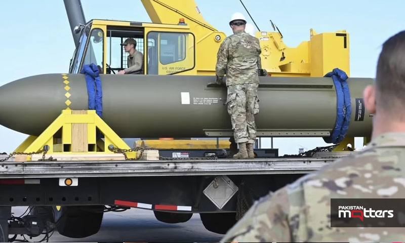 30,000 pound 'bunker buster'