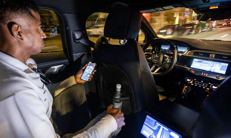 Así circulan los coches autónomos en san francisco