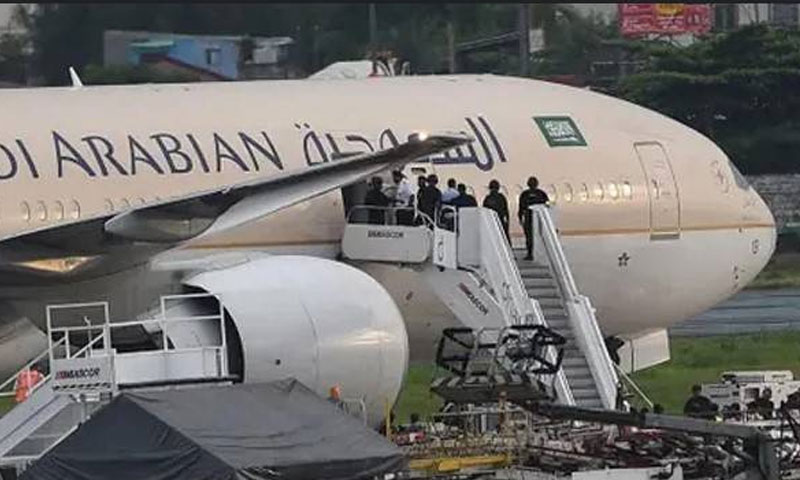 Bomb threat diverts another plane of hajj pilgrims in indonesia
