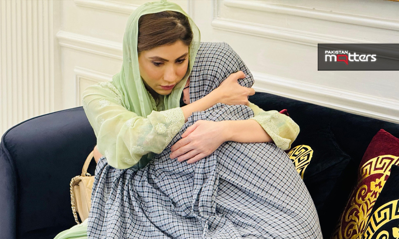 Hina pervez butt