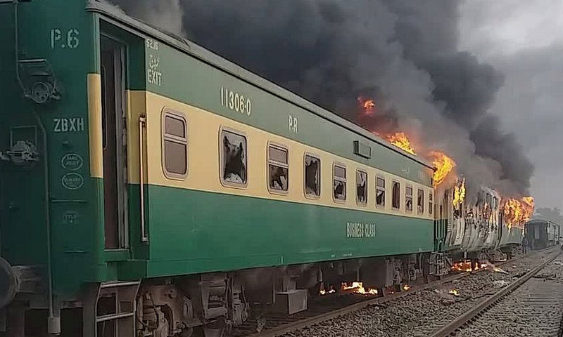 Pakistan train fire karachi to rawalpindi service blaze kills dozens
