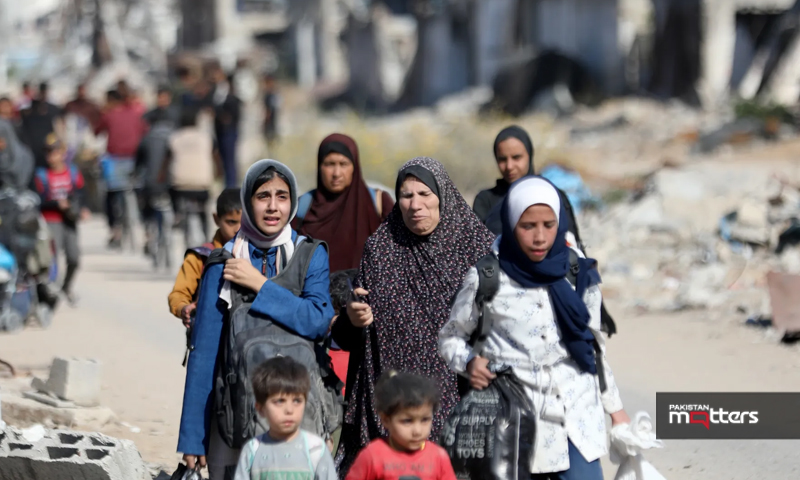Palestinians flee north