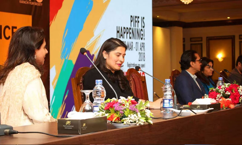 کراچی میں بھارتی فن کاروں